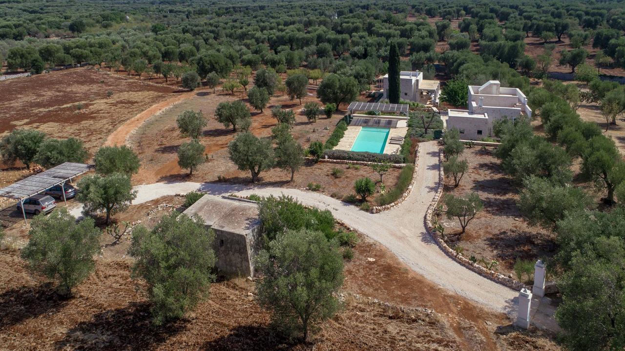 Vila Casale Con Cipresso Ostuni Exteriér fotografie